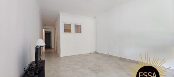 1 bedroom Apartment in Yvelines, France No. 327938 3