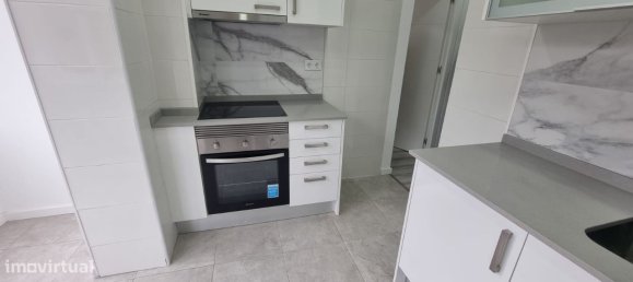 1 غرف نوم شقة في Lisbon, Portugal رقم 153999 10