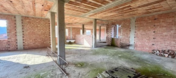 8 bedrooms House in Castell'Alfero, Italy No. 69972 8