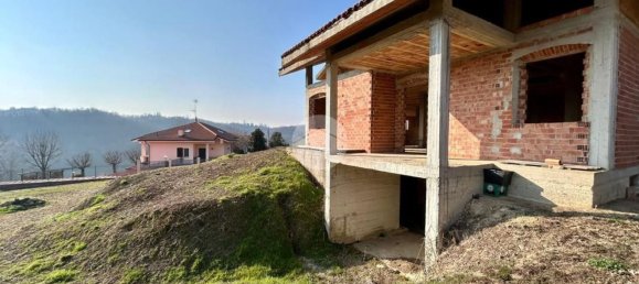 8 bedrooms House in Castell'Alfero, Italy No. 69972 3