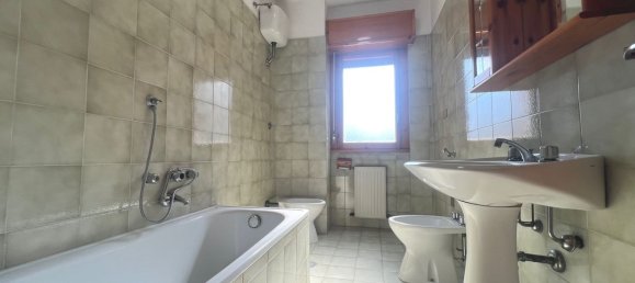 Apartamento de 2 divisões em Guidonia Montecelio, Italy N.º 286768 24