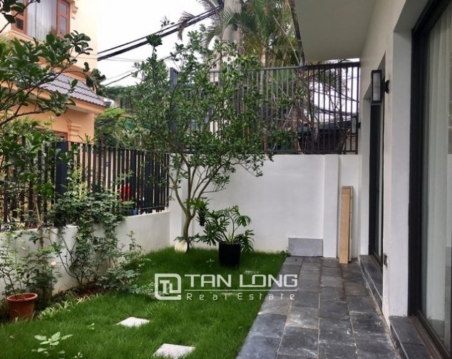 3 bedrooms House in Tay Ho, Vietnam No. 1763