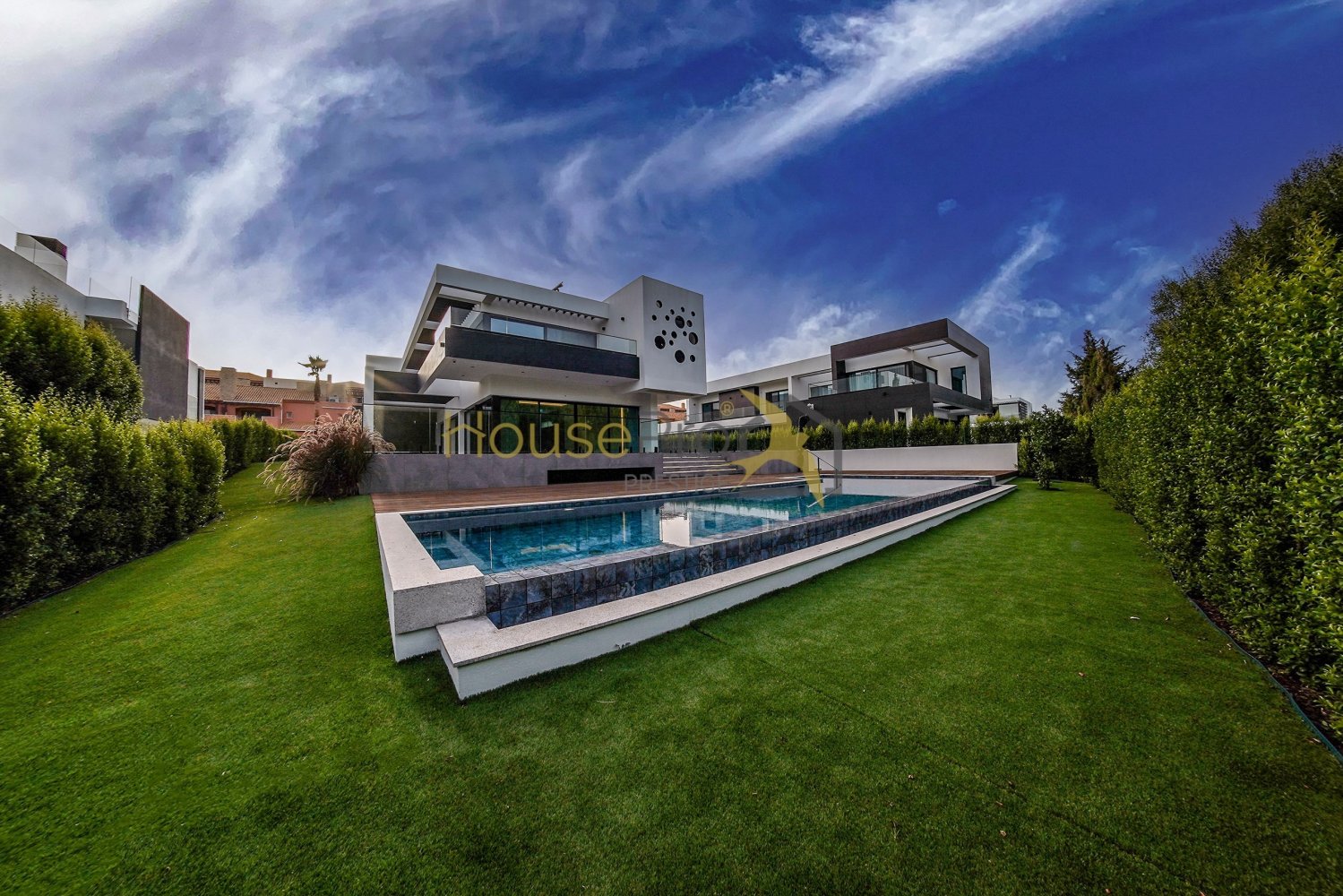 4 bedrooms Villa in Quarteira, Portugal No. 117865