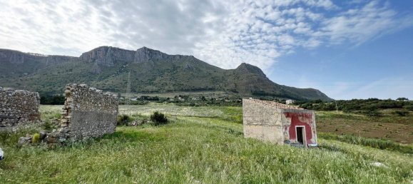 قطعة أرض في Castellammare del Golfo, Italy 20000متر مربع رقم 261014 2