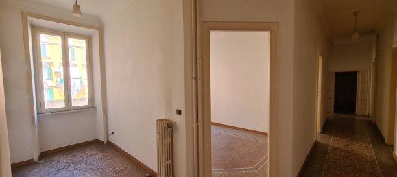 4-salle Appartement à Rome, Italy No. 31307 8