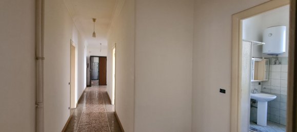 4-salle Appartement à Rome, Italy No. 31307 33