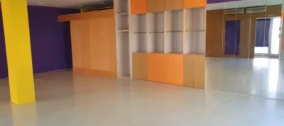 104m² Commercial property in Tona, Spain No. 88325 9