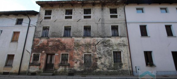 Casa de 4 divisões em Udine, Italy N.º 19294 20