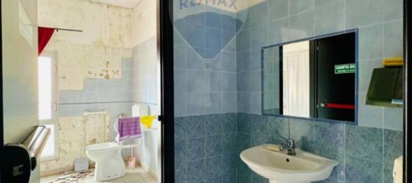 360m² Office in Sassari, Italy No. 370298 4