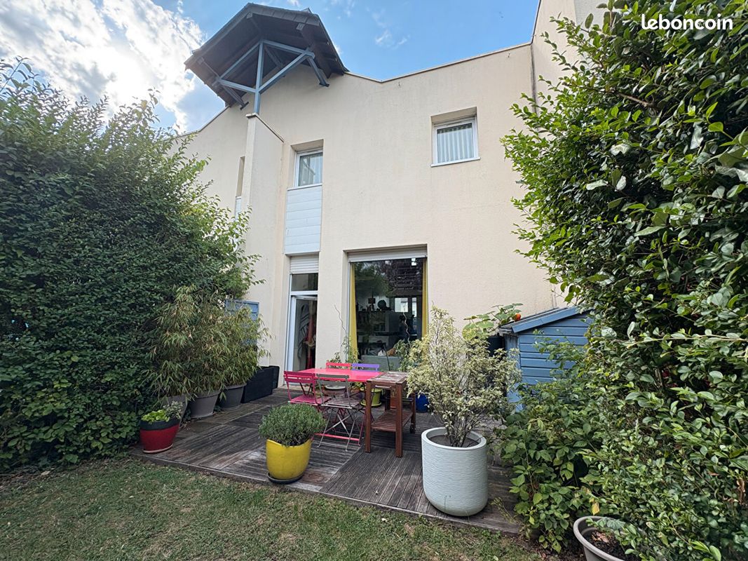 Apartamento de 3 dormitorios en Caen, France No. 362211