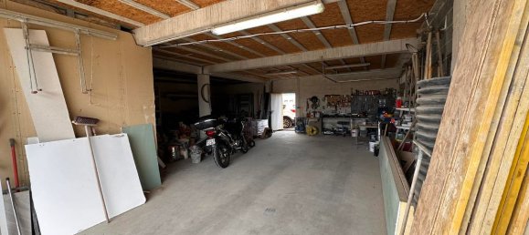 3 bedrooms House in Sauvian, France No. 201649 5