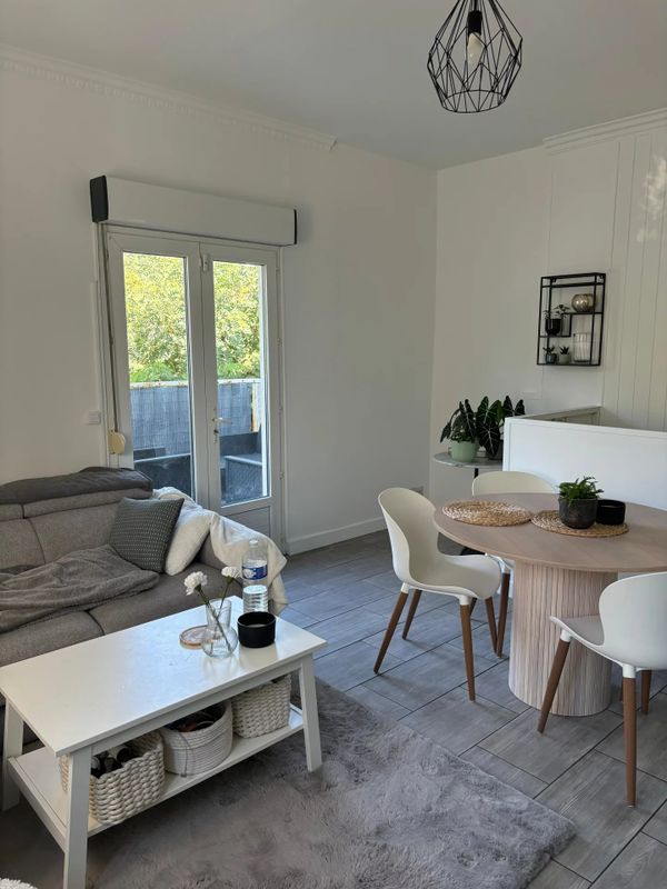 1 Schlafzimmer Haus in Bondy, France, Nr. 350089