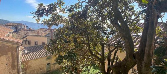 3 bedrooms Apartment in Cortona, Italy No. 225 3