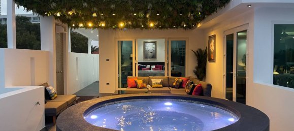 Café/restaurante de 8 dormitorios en Pattaya, Thailand No. 4092 28