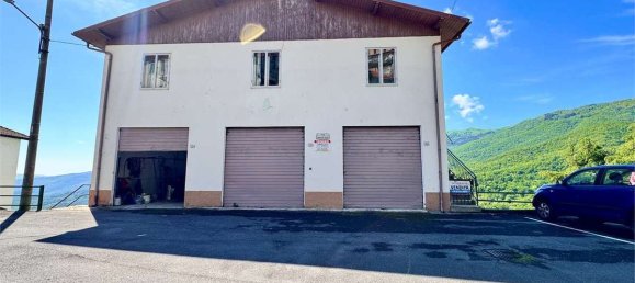 3 bedrooms House in Borgomaro, Italy No. 381976 24