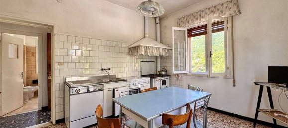 3 bedrooms House in Borgomaro, Italy No. 381976 12