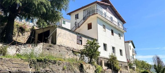 3 Schlafzimmer Haus in Borgomaro, Italy, Nr. 381976 40