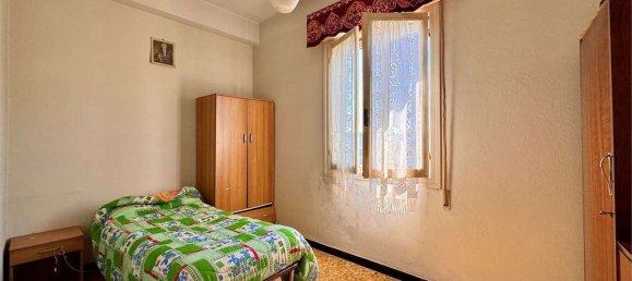 3 bedrooms House in Borgomaro, Italy No. 381976 13