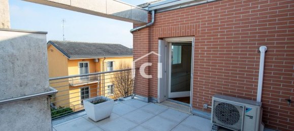 3 bedrooms Penthouse in Verona, Italy No. 272911 34
