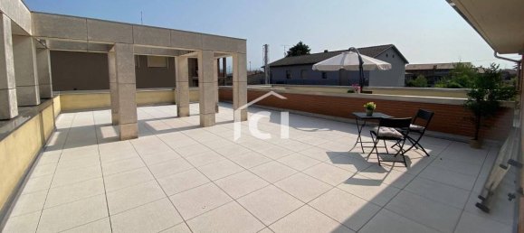 3 bedrooms Penthouse in Verona, Italy No. 272911 11