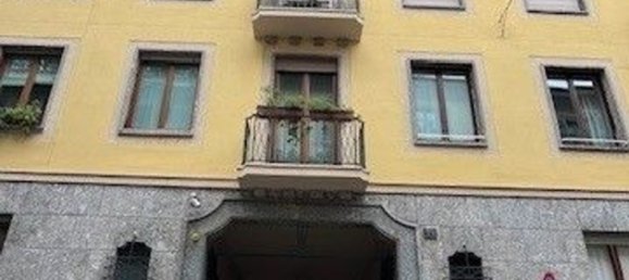 2 rooms Apartment in Milan, Italy No. 336915 3