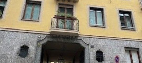 2 rooms Apartment in Milan, Italy No. 336915 2