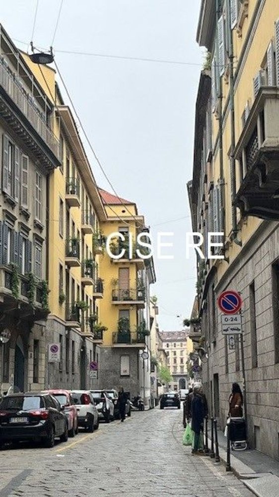 2 rooms Apartment in Milan, Italy No. 336915