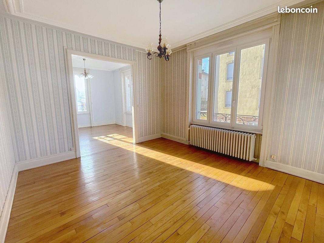 Apartamento de 2 dormitorios en Epinal, France No. 53750