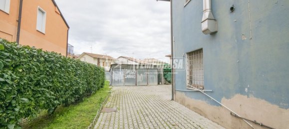 240m² Building in Cesena, Italy No. 259851 8