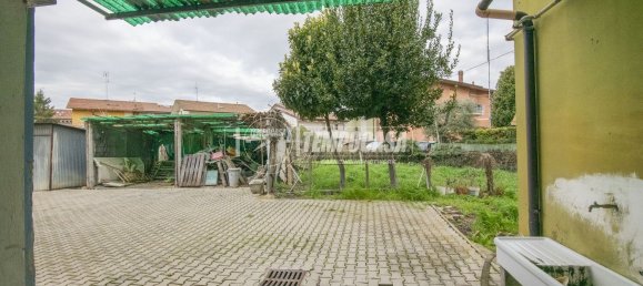 240m² Building in Cesena, Italy No. 259851 5