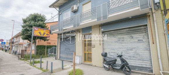 240m² Building in Cesena, Italy No. 259851 3