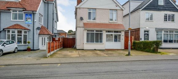 5 bedrooms House in Skegness, United Kingdom No. 2233 2