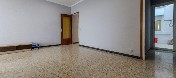 3 bedrooms Apartment in Sabadell, Spain No. 190117 4