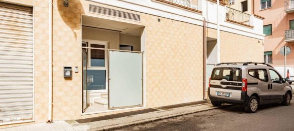 2-Zimmer Wohnung in Cagliari, Italy, Nr. 64067 2