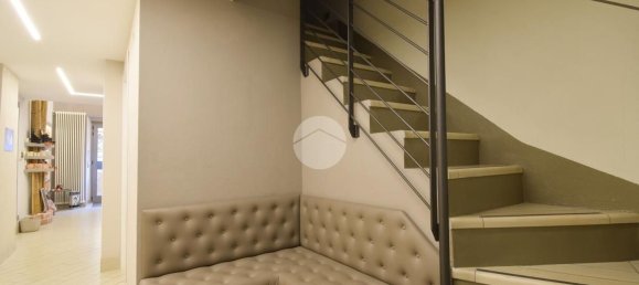 134m² Commercial property in Turin, Italy No. 67960 8