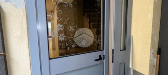 134m² Commercial property in Turin, Italy No. 67960 18