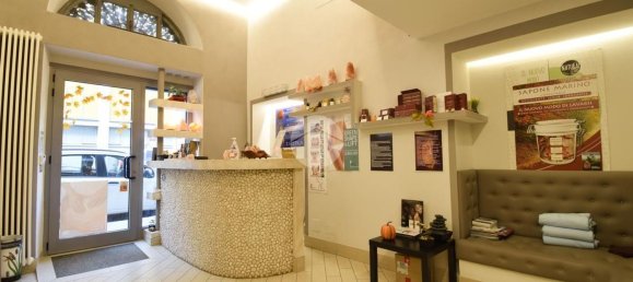 134m² Commercial property in Turin, Italy No. 67960 11