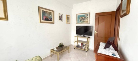 4-salle Appartement à Rome, Italy No. 25547 20