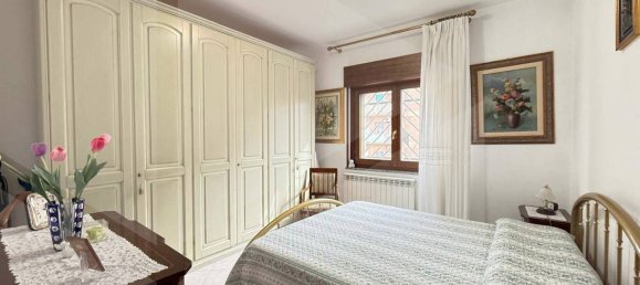 4-salle Appartement à Rome, Italy No. 25547 28