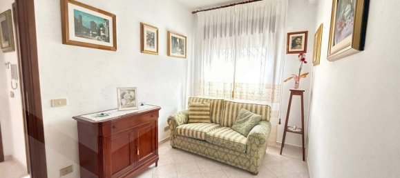 4-salle Appartement à Rome, Italy No. 25547 19