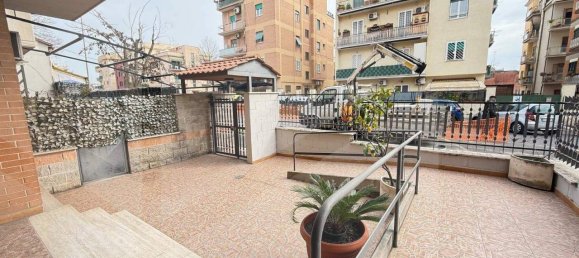 4-salle Appartement à Rome, Italy No. 25547 63