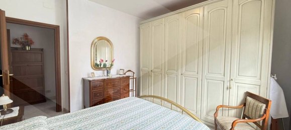 4-salle Appartement à Rome, Italy No. 25547 32