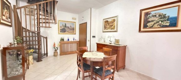 4-salle Appartement à Rome, Italy No. 25547 11