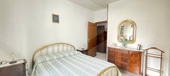 4-salle Appartement à Rome, Italy No. 25547 27