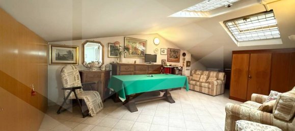 4-salle Appartement à Rome, Italy No. 25547 60