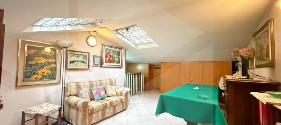 4-salle Appartement à Rome, Italy No. 25547 55