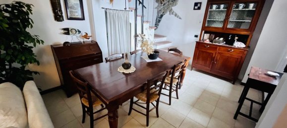 5 rooms House in Travo, Italy No. 75665 10