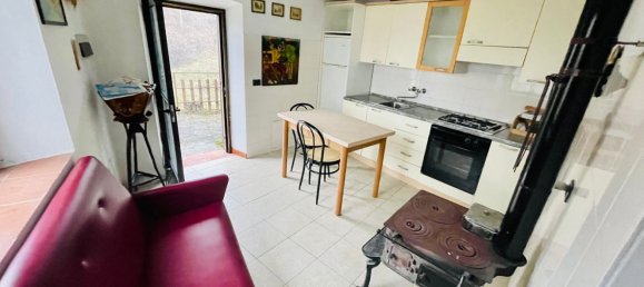 5 rooms House in Travo, Italy No. 75665 7