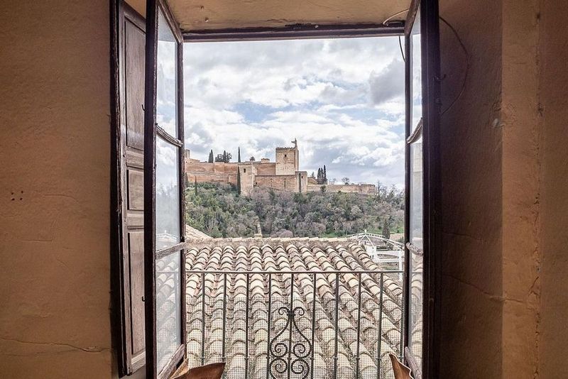  Building in Granada, Spain No. 231256