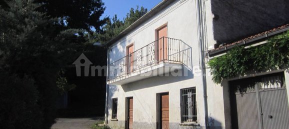 2 bedrooms House in Pietrabbondante, Italy No. 342560 2